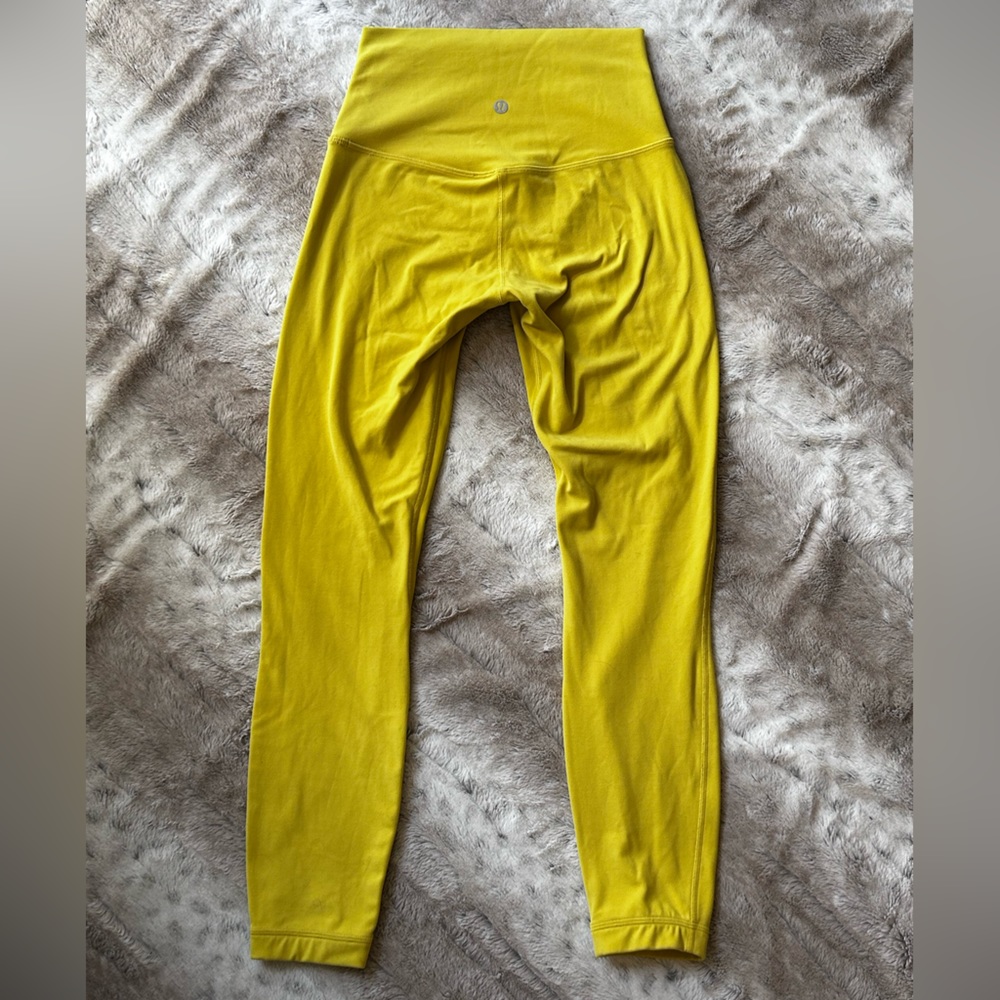 Lululemon Align Leggings 25” in Yellow Pear size 4 - Picture 6 of 9